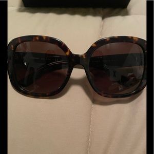 Burberry tortoise round oversized polarized sunglasses